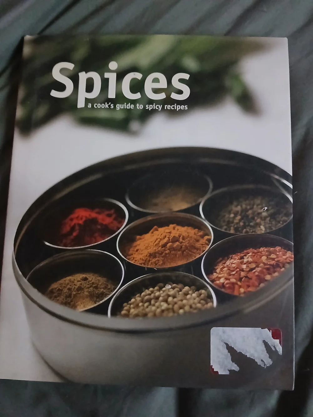 Spices: Aromatic Spice Guide Cookbook